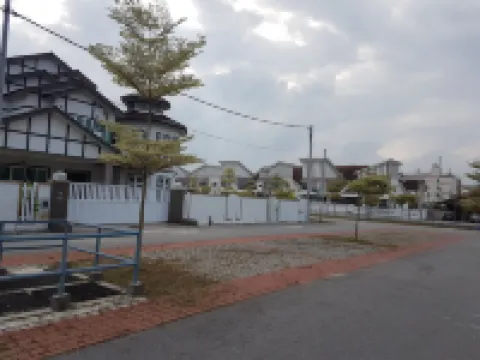 Sitiawan Homestay Entire Semi D House