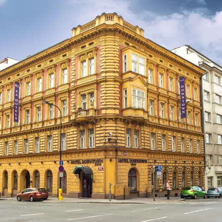 EA Hotel Downtown Отели рядом с достопримечательностью «Государственная пражская Опера»