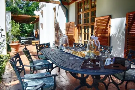 Kleine Constantia Boutique Guest House Отели в г. Рудепурт
