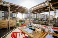 Marriott Oceanside Beach的SpringHill套房 - 健身房