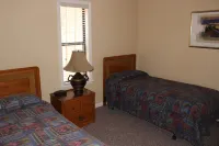 The Wharf Resort Hotels in Lake Hamilton