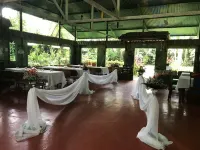 Chosa Manglar Suites Hotels in Puerto Jimenez