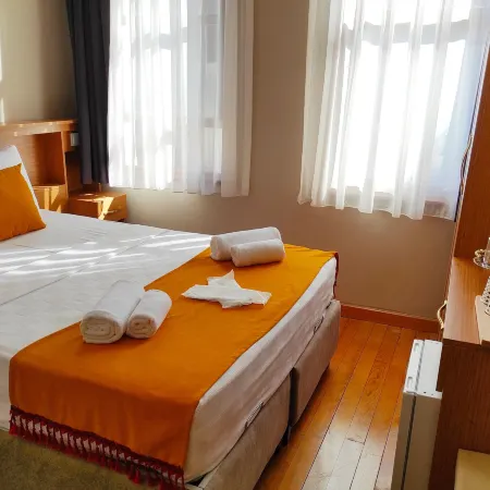 Lebon Hotel-Special Class