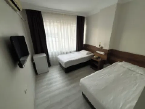 Altinnal Hotel Hotel di Izmit