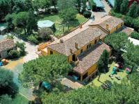 Il Podere Del Germano Reale Hotele w: Coriano