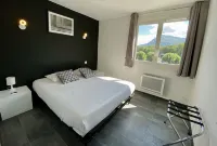 Hôtel le Néron - Logis Hotels in Sassenage