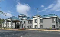 Quality Inn & Suites Quantico Hotels in Griffis-Widewater