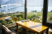 Tongyoung Mongdol House Hotels in Tongyeong