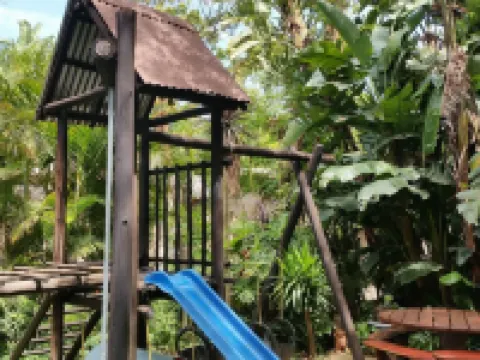 Country Blue Luxury Guest House