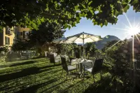 Swiss Historic & Garten Hotel Villa Carona Отели в г. Melide