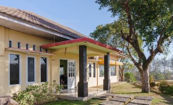 RedDoorz Syariah at Hotel Putri Gading Bengkulu