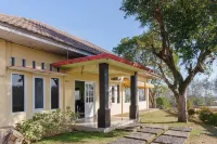 RedDoorz Syariah at Hotel Putri Gading Bengkulu Hotels in Ratu Samban
