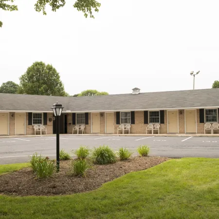 Bird-in-Hand Family Inn