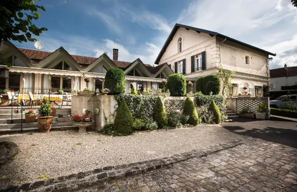 尚蒂利雷萊斯德歐馬勒酒店