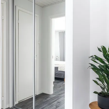 Bright 1BR Apartment next to the Beach