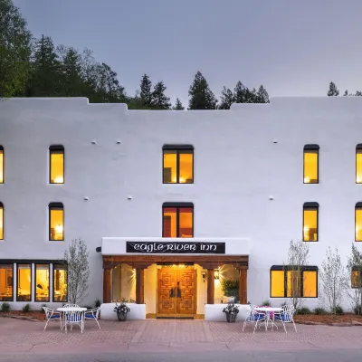 Eagle River Inn Hotels near West Vail