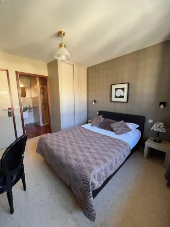 Hôtel Restaurant Le Vinois Отели в г. Лерм