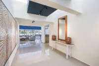 Luxury Golf Villa in Bavaro (Cocotal Palma Real) – Pool, Jacuzzi, Staff
