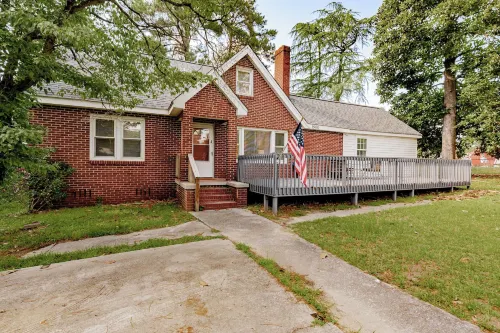 Mins to USC, Hospital, Zoo! Columbia Duet- 2 Units Hotels in Cayce