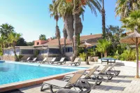 Malibu Village Hotels in Torreilles