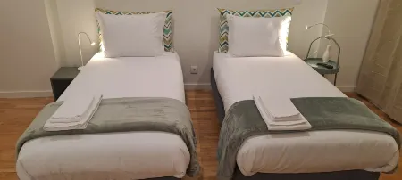 Almarela Apartments Отели рядом с достопримечательностью «Церковь Святого Франциска»