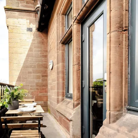 2 the Quadrant Luxury Apartments - Hoylake