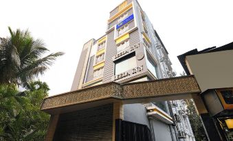 FabHotel Leela Inn - Nr Park Circus 7 Point