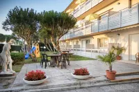 Charming Apartment in a Great Location