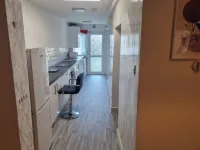 4 Bed House - Sleeps 8 - Parking - Wifi Hotels in Chatham