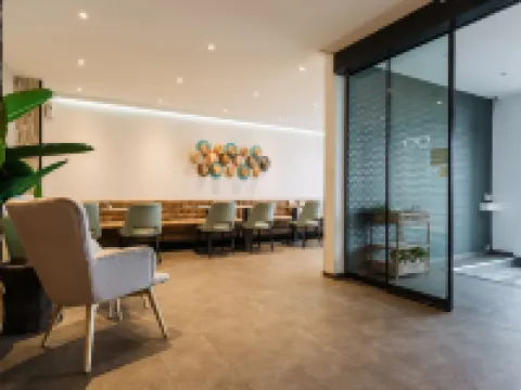 赫利俄斯酒店 布蘭肯貝爾赫酒店