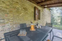 Cottage Monti Pet Friendly Shared Pool