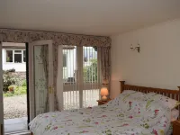 Sandhurst Farm Forge Hotels in Sittingbourne