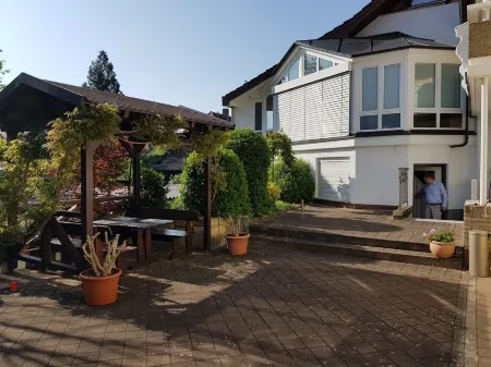 H41 Inn Hotel Garni Freiburg Отели в г. Эммендинген