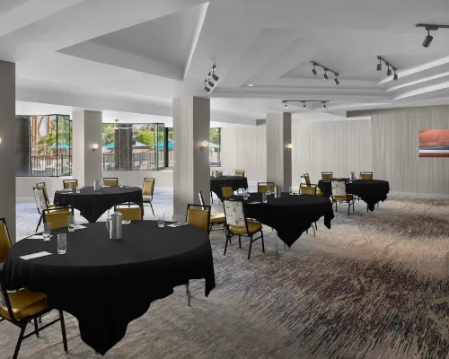 Embassy Suites by Hilton Phoenix Biltmore Dành cho công việc Photos