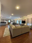 Connoisseur Hideaway