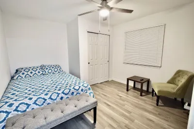 Spacious 4-bedroom house with AC and WiFi in charming El Paso Hotels near El paso directoty