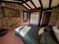 Tucson Desert Deer Trail Cabin Spacious 2B with Amazing Mountain View Các khách sạn gần Casino of the Sun