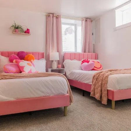 Colorful & Fun 4 Bdrm, 6 Beds, 2 Baths, Hot Tub & Outdoor Living in Rapid City!