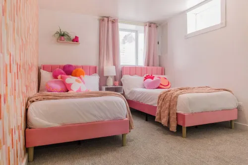 Colorful & Fun 4 Bdrm, 6 Beds, 2 Baths, Hot Tub & Outdoor Living in Rapid City!