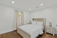 Cozy Decatur Home with Indoor Fireplace & Firepit - Wifi