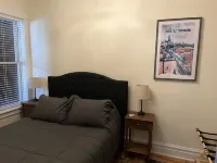 Stylish, Inviting 2-BR near Logan Square and Wrigley Field