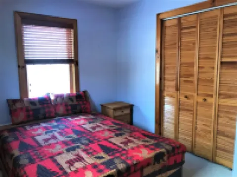 Welcome to LAZY DEER CABIN!