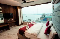 Hotel Jsr Ganga Hotels near Dashashwamedh Ghat