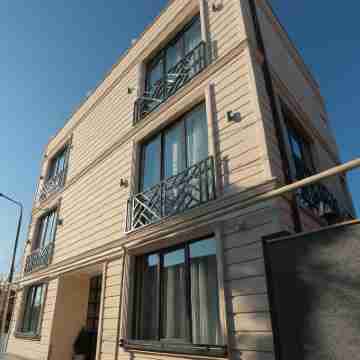 Chogo Hotel Exterior