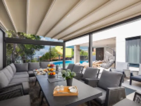 Beach Villa Valentina Hotels in Okrug Gornji