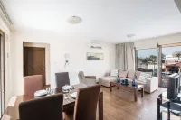 阿依亞納帕假日公寓Na101 住宿飯店