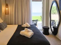 JM Dēos Suites