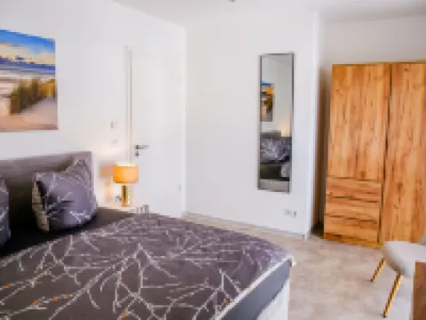 Windland apartment house on Lake Goitzsche for 8 people with lake view Hotels in Pouch