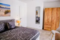 Windland apartment house on Lake Goitzsche for 8 people with lake view Hotels in Muldestausee