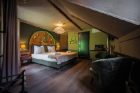 Buitenplaats Kasteel Elsloo  호텔